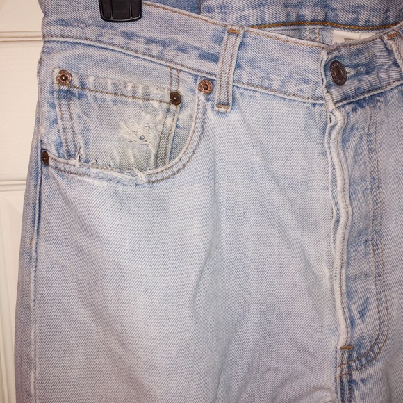 Vintage 501 Levi’s Ultra Light Wash - Picture 3 of 7